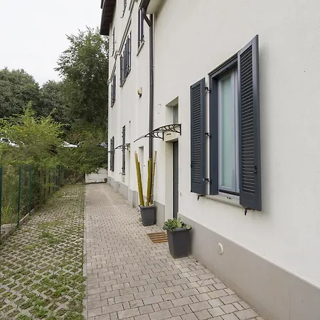 Apartment Casa Folli Milan